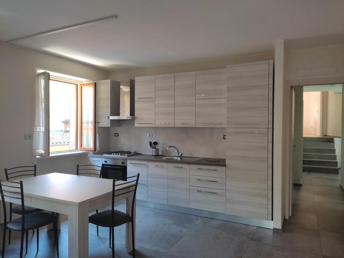 Iseolakerental - La Filandina Riva di Solto Exterior foto